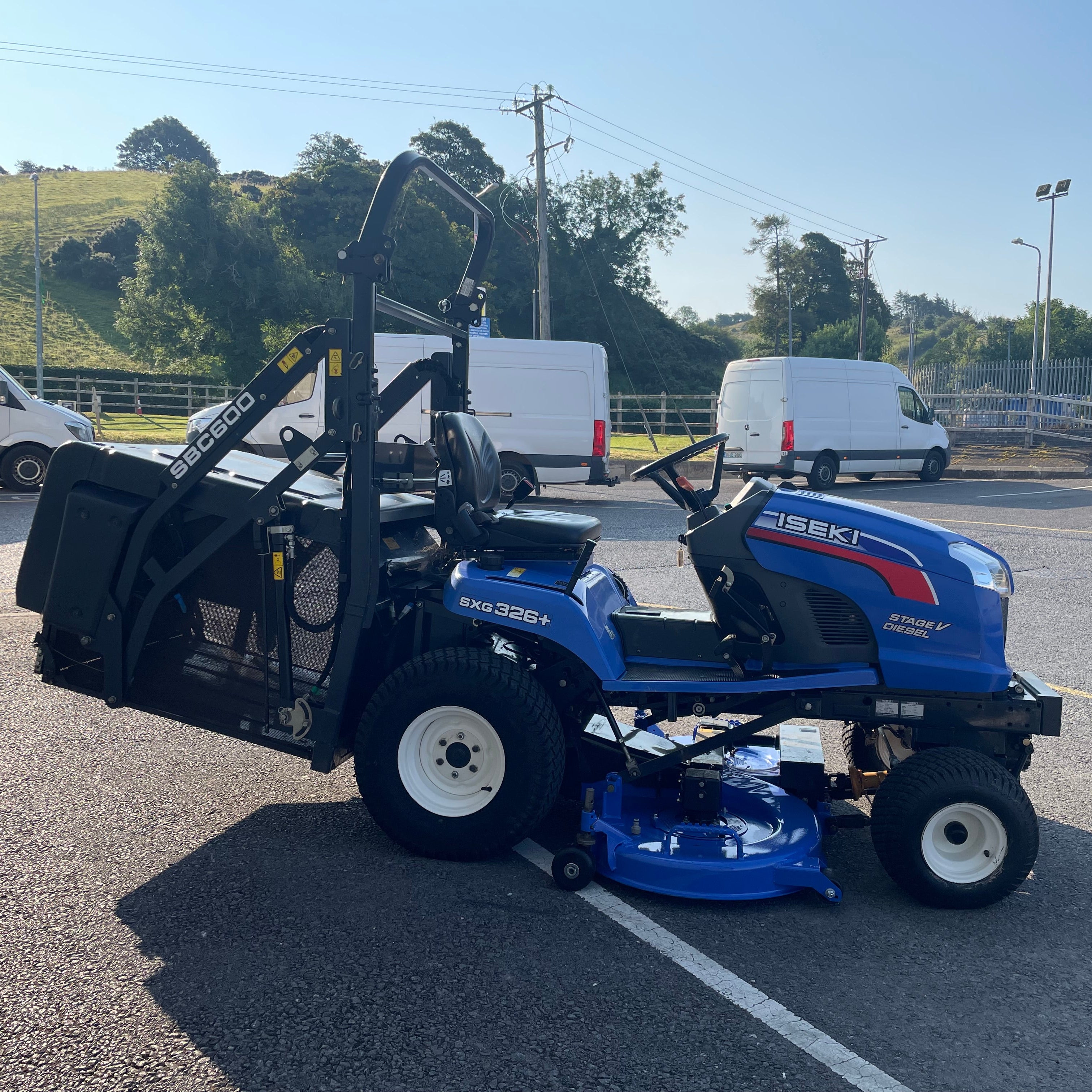 ISEKI SXG326+ Ride-On Mower - ZZZ002907