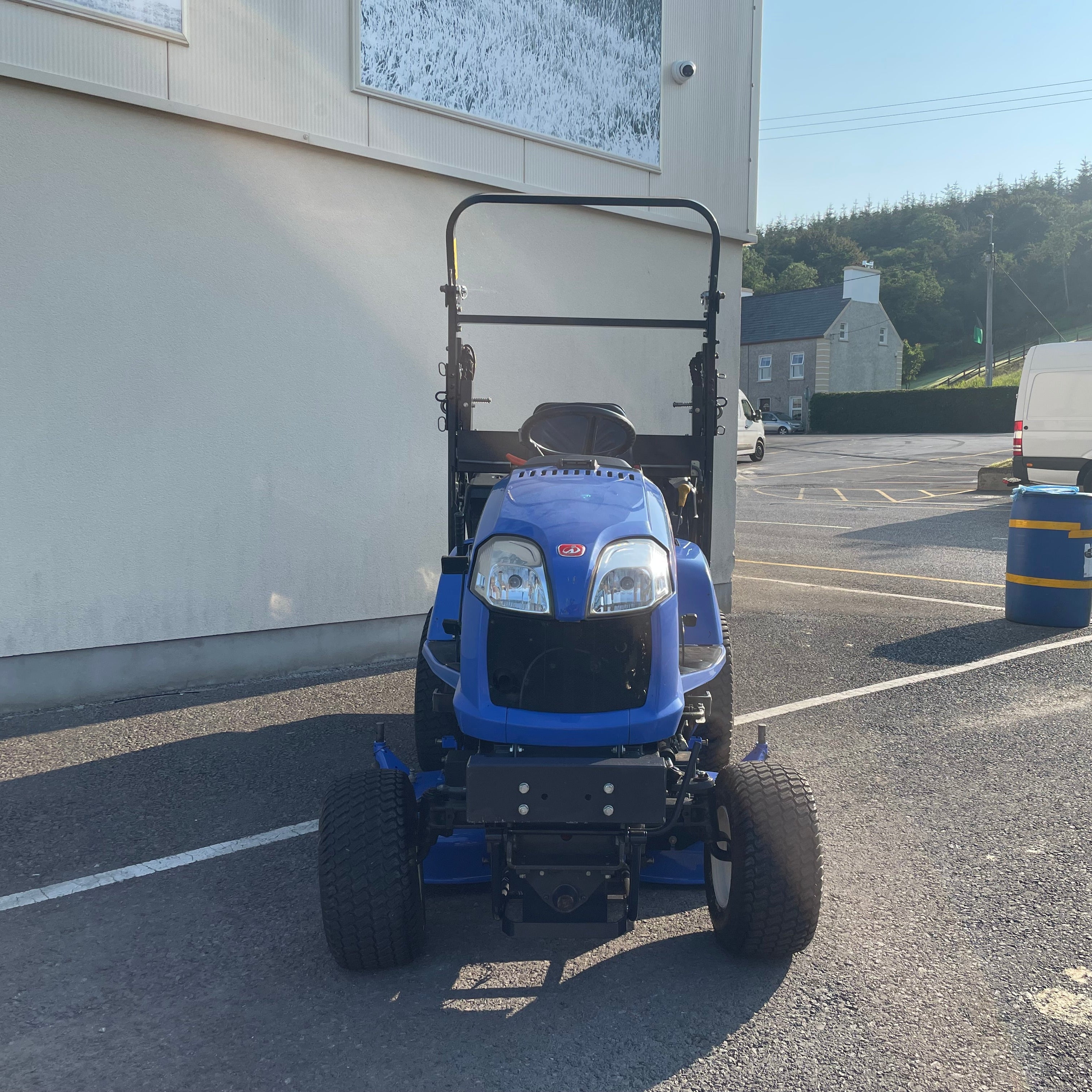 ISEKI SXG326+ Ride-On Mower - ZZZ002907