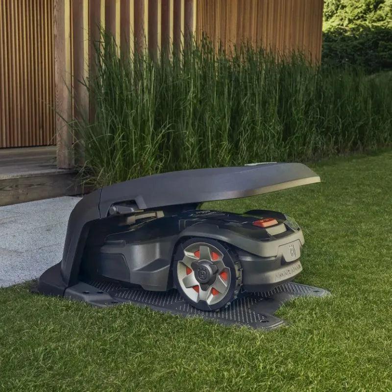 Husqvarna Automower®  House (400 Series)