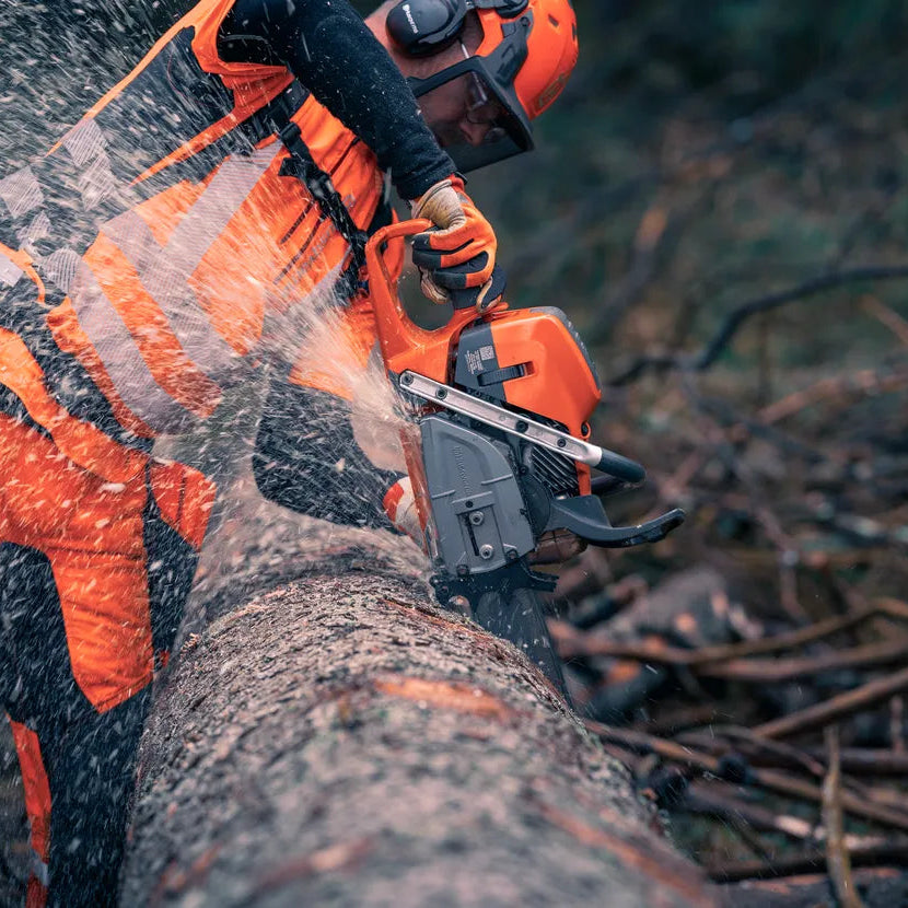 Husqvarna 592 XP Chainsaw