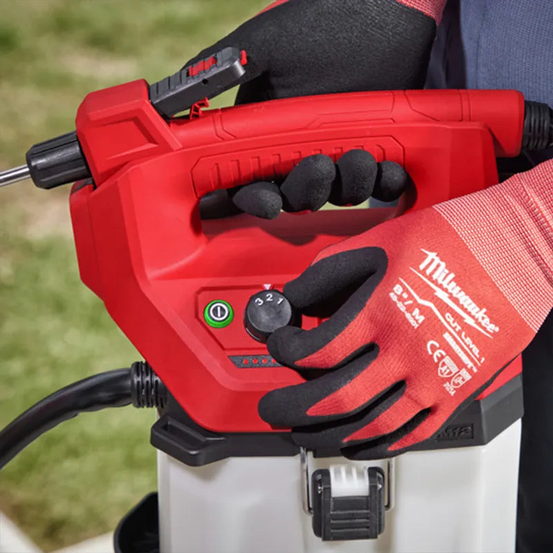 Milwaukee M12 3.7L Chemical Sprayer