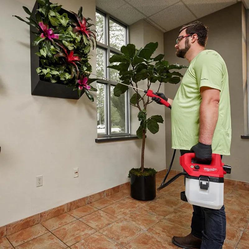 Milwaukee M12 3.7L Chemical Sprayer