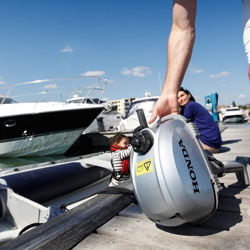 Honda BF2.3 Outboard Engine - Tiller Handle