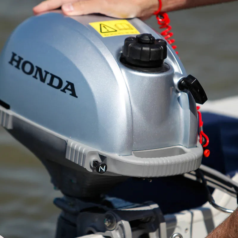 Honda BF2.3 Outboard Engine - Tiller Handle