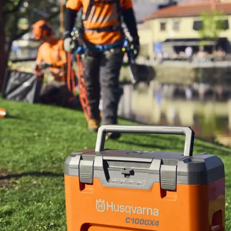Husqvarna 40-C1000X4 Multi Charger