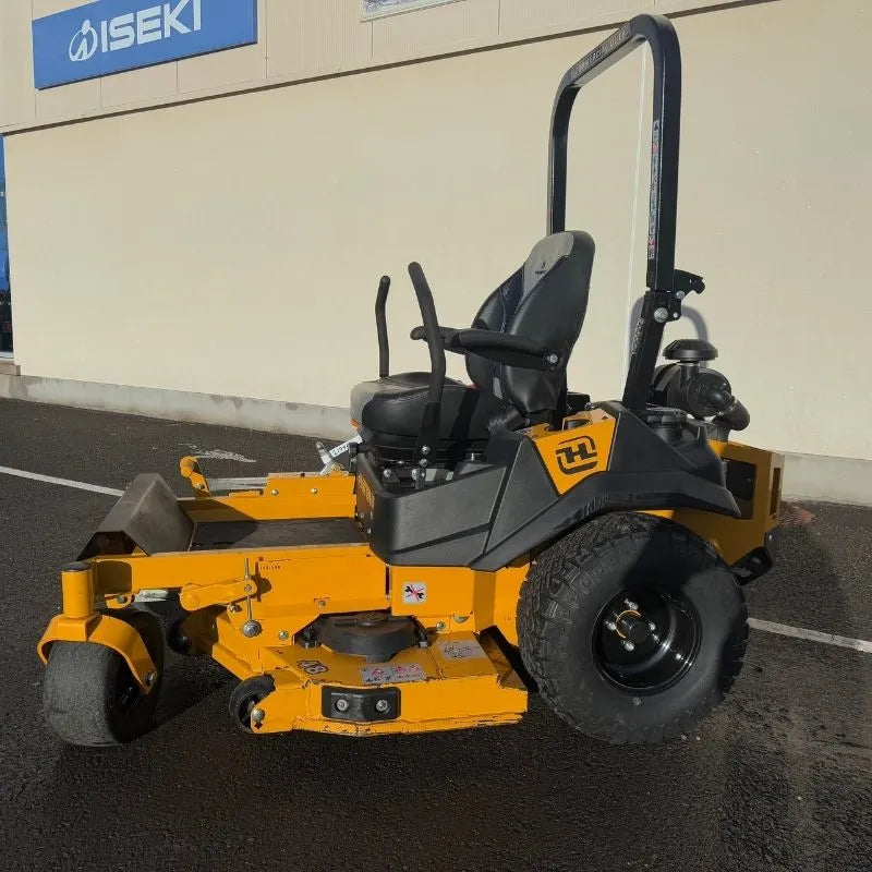 Hustler FASTRAX MOWER Zero Turn Ride-On Mower