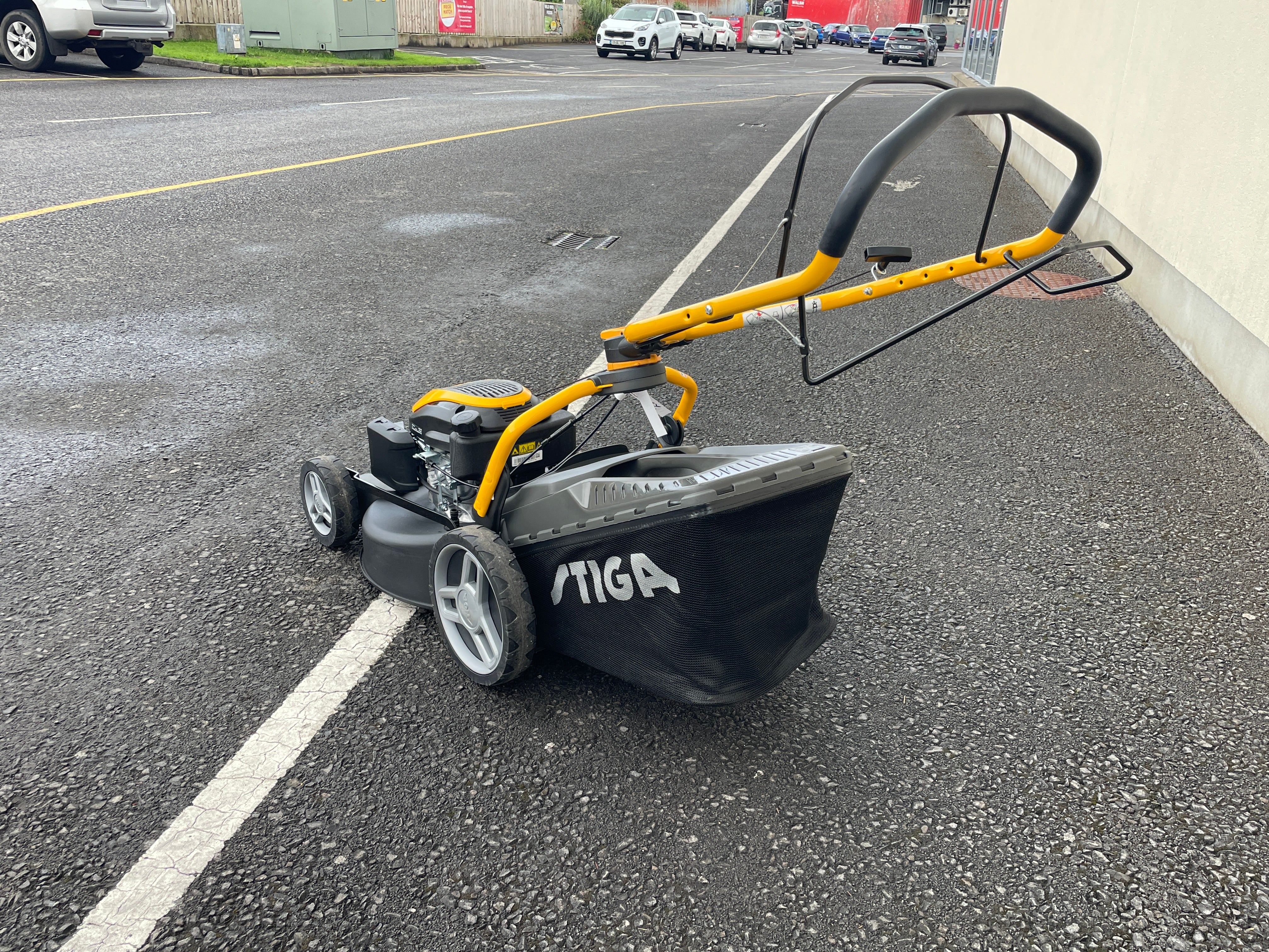 Stiga Combines 753S Walk-Behind Lawnmower