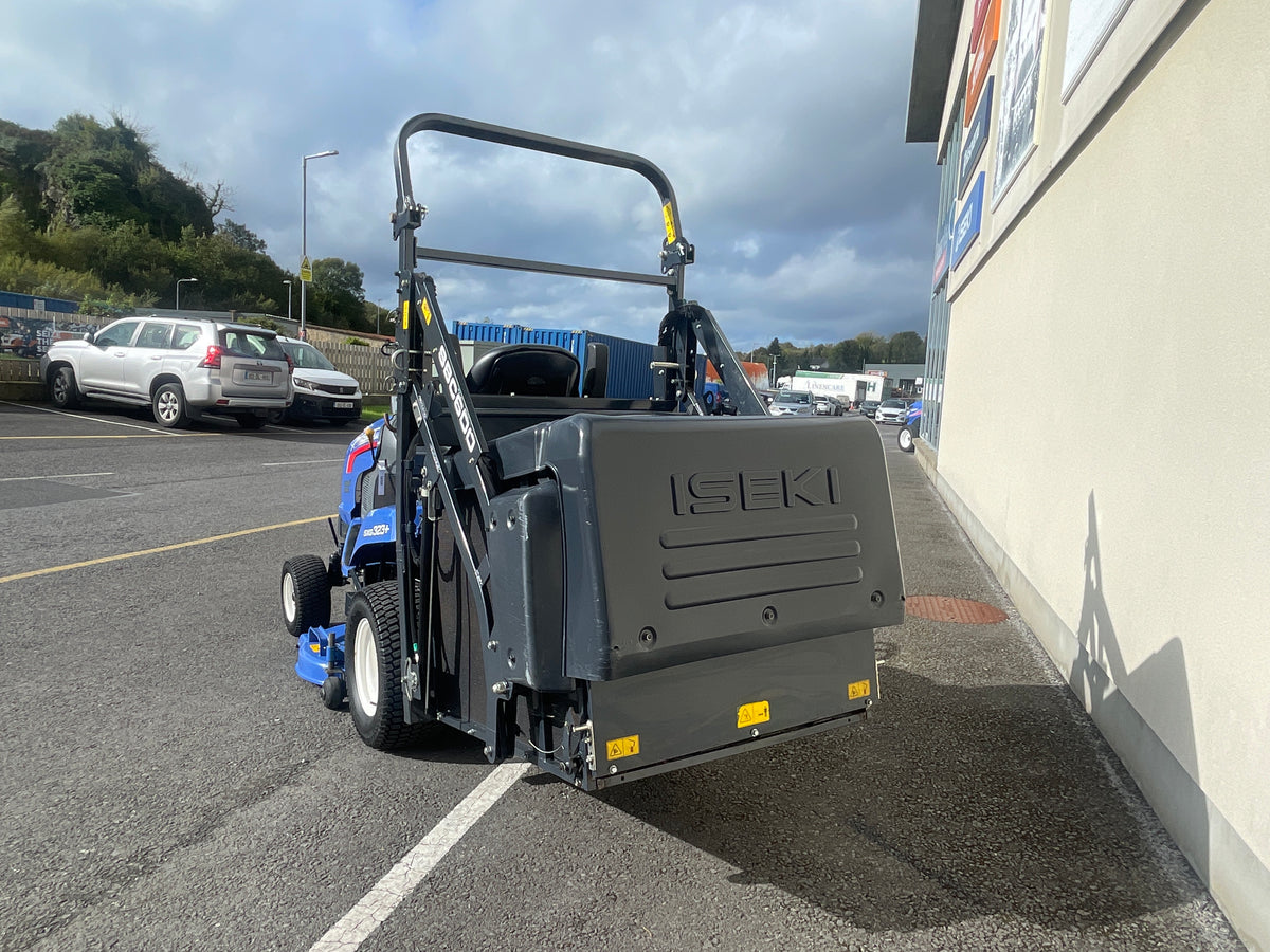 ISEKI SXG323+ Ride-On Mower - ZZZ003045