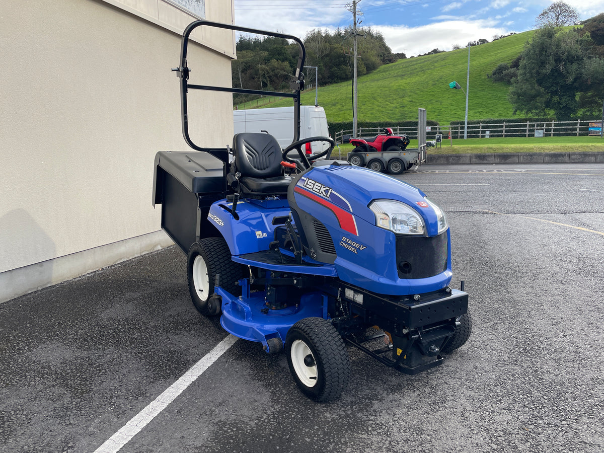ISEKI SXG323 Ride-On Mower - ZZZ003023