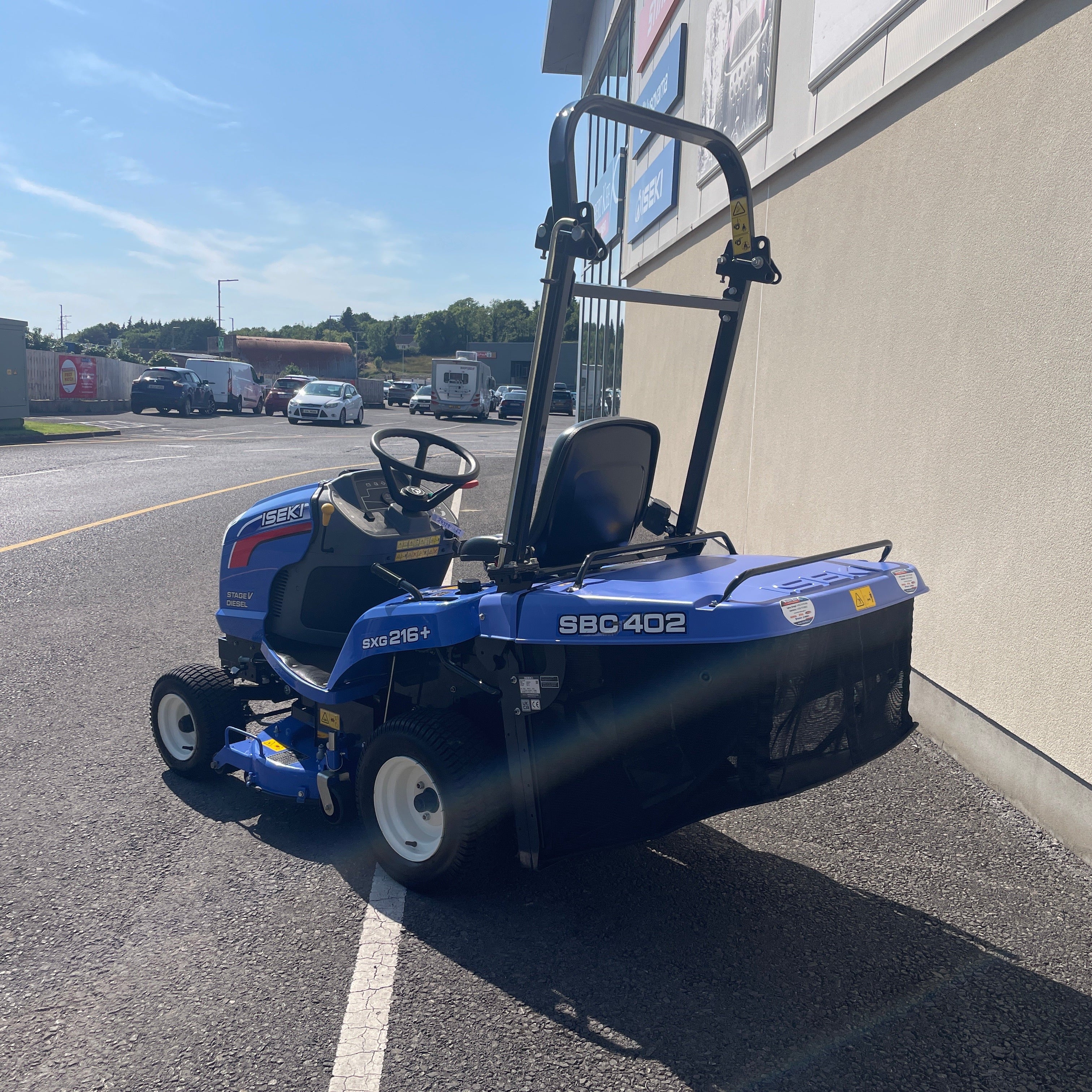 ISEKI SXG216 Ride-On Mower - ZZZ003012