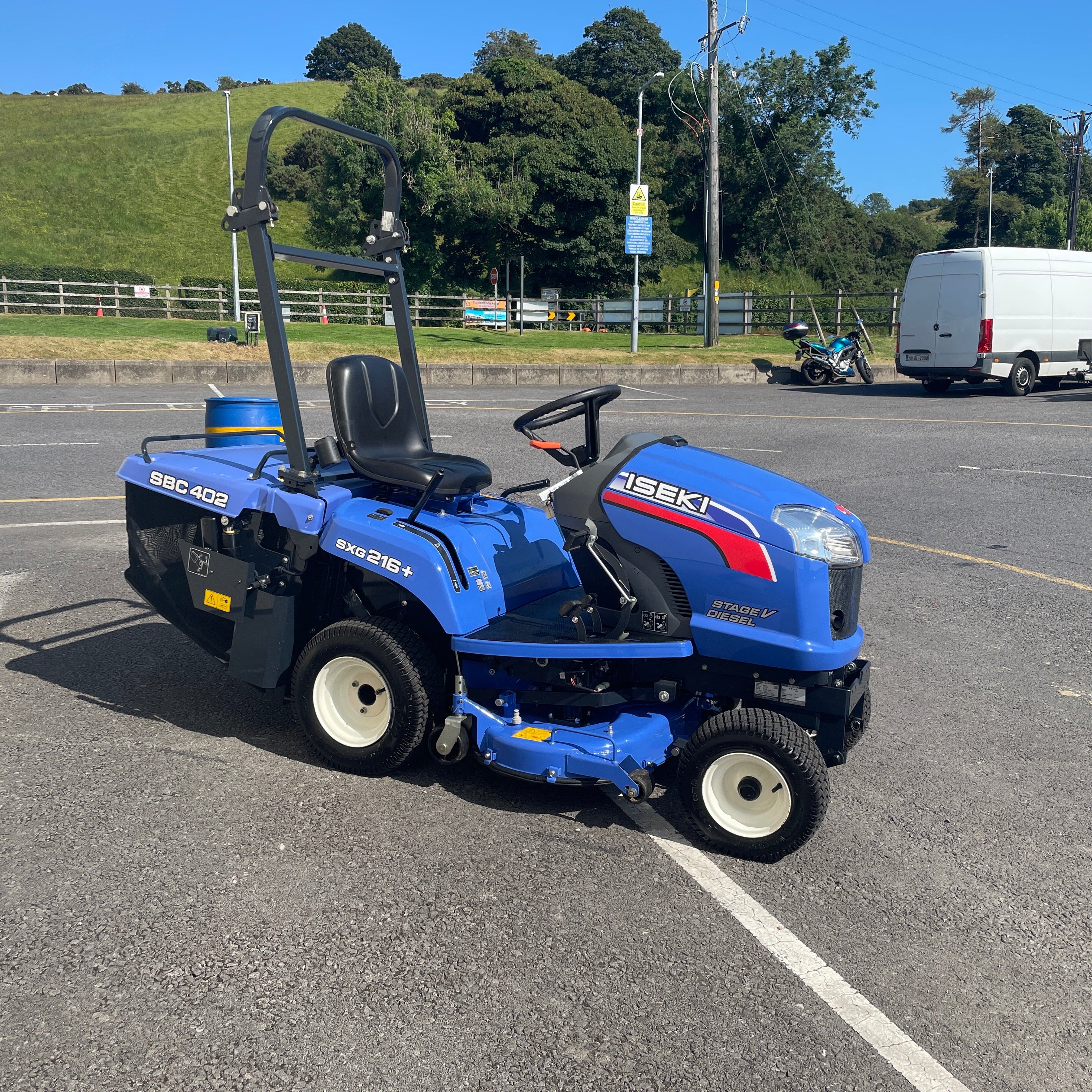 ISEKI SXG216 Ride-On Mower - ZZZ003012
