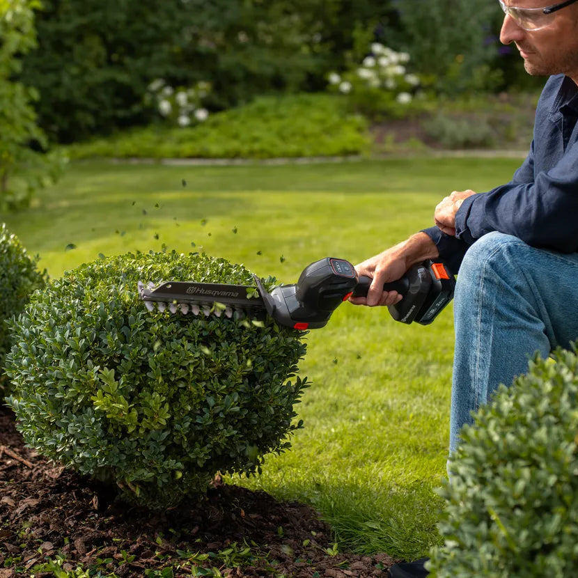 Husqvarna Aspire S20-P4A Shrub Shear - Inc. Battery & Charger