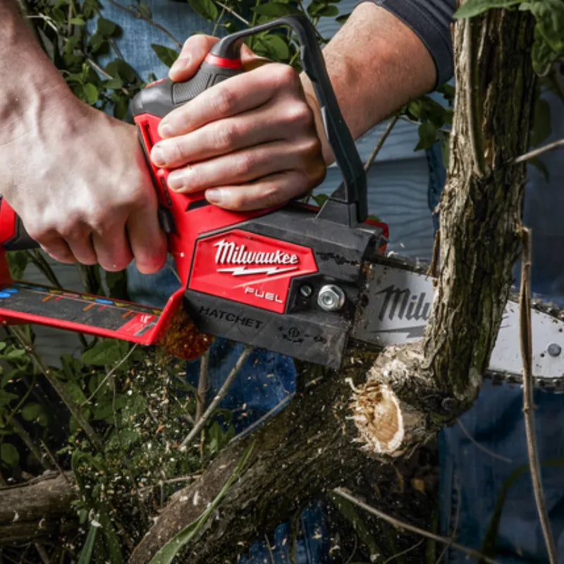 Milwaukee M12 Hatchet Pruning Saw