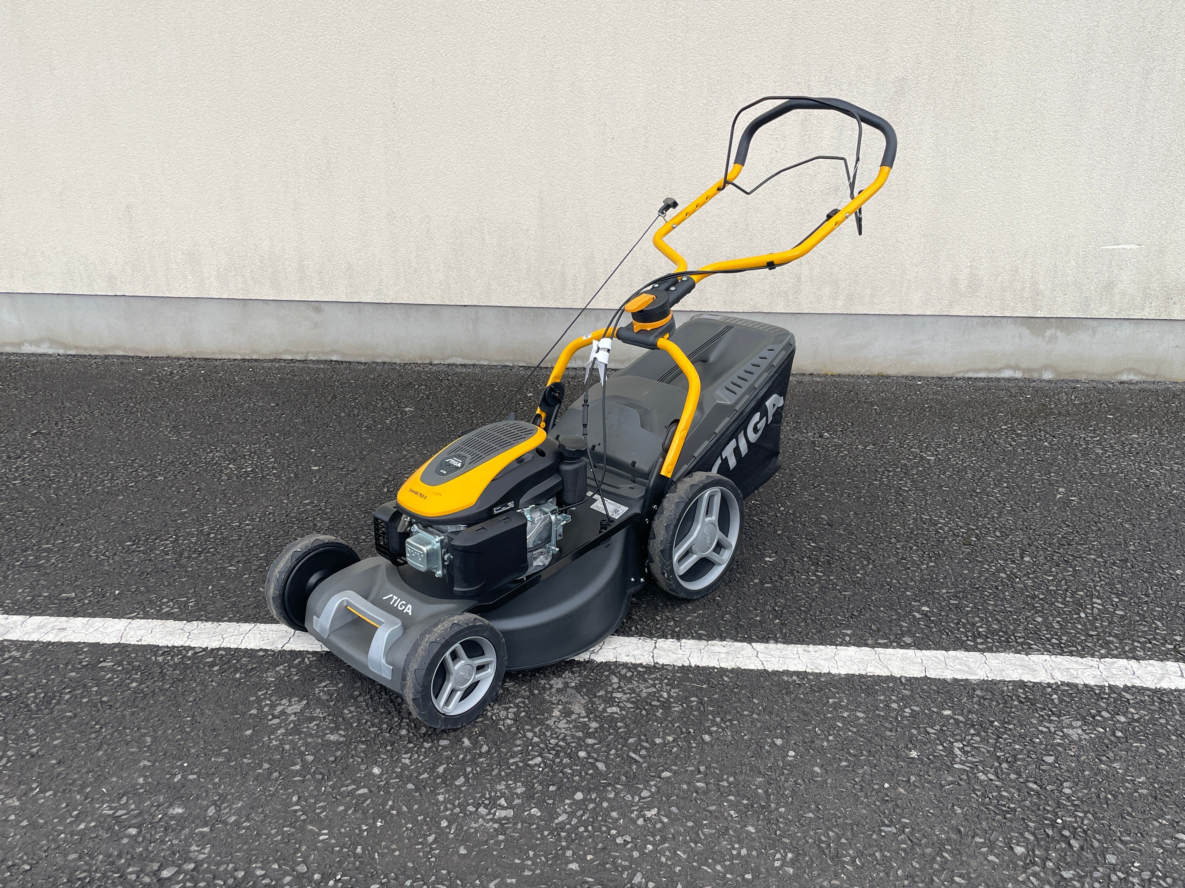 Stiga Combines 753S Walk-Behind Lawnmower