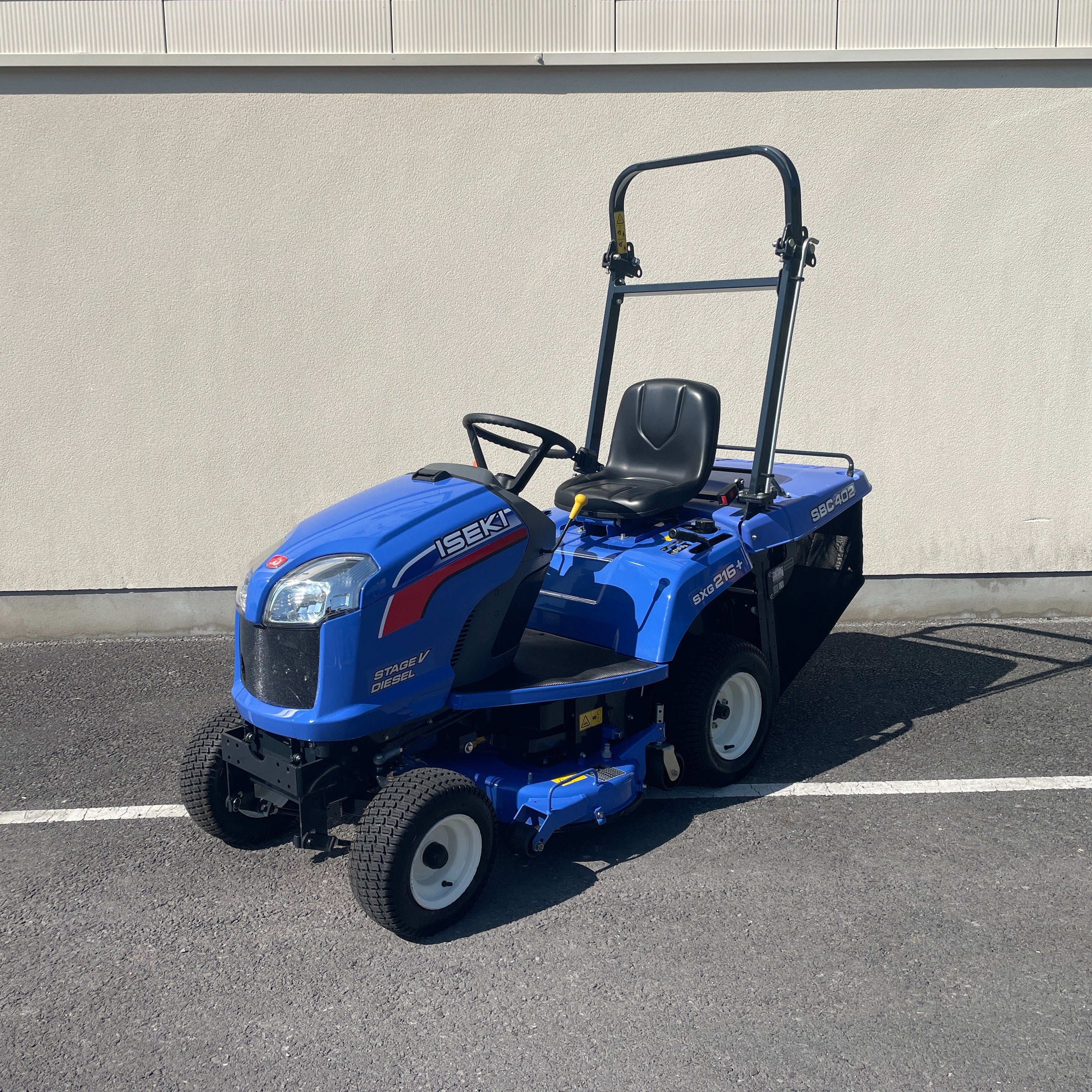 ISEKI SXG216 Ride-On Mower - ZZZ003012