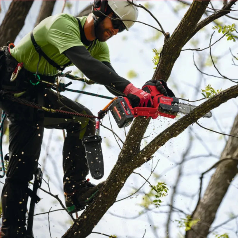 Milwaukee M18 Hatchet Pruning Saw