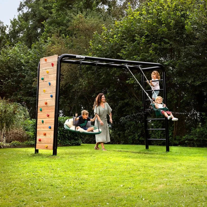 BERG PlayBase Climbing Wall