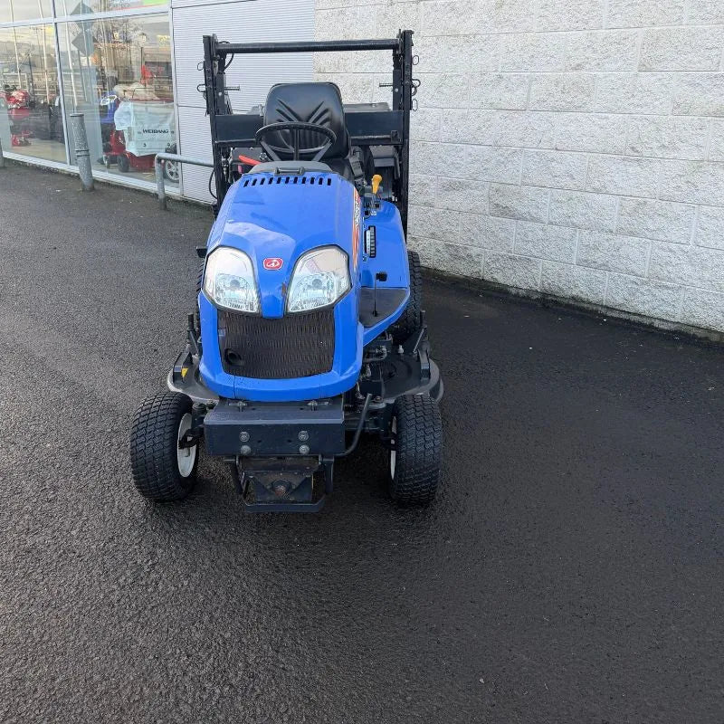 Second Hand ISEKI SXG323 High Tip Lawnmower