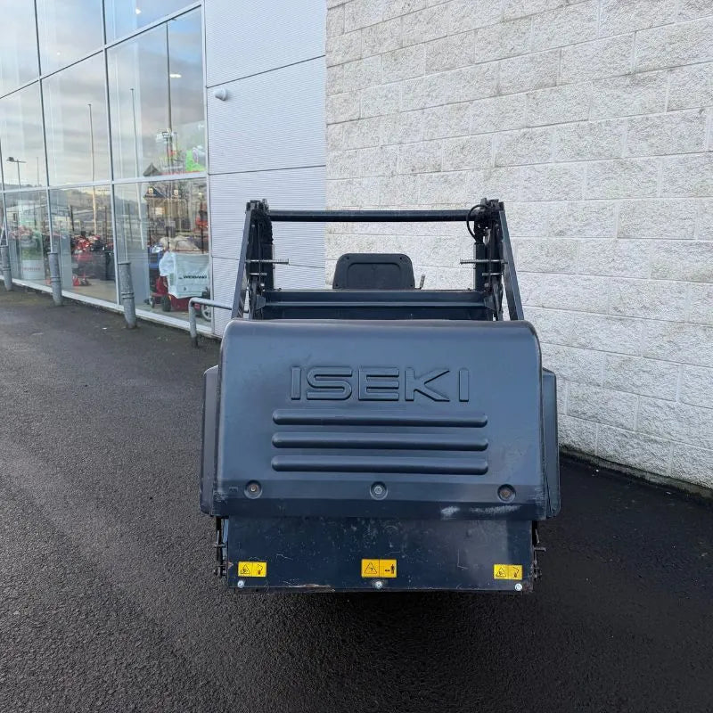 Second Hand ISEKI SXG323 High Tip Lawnmower