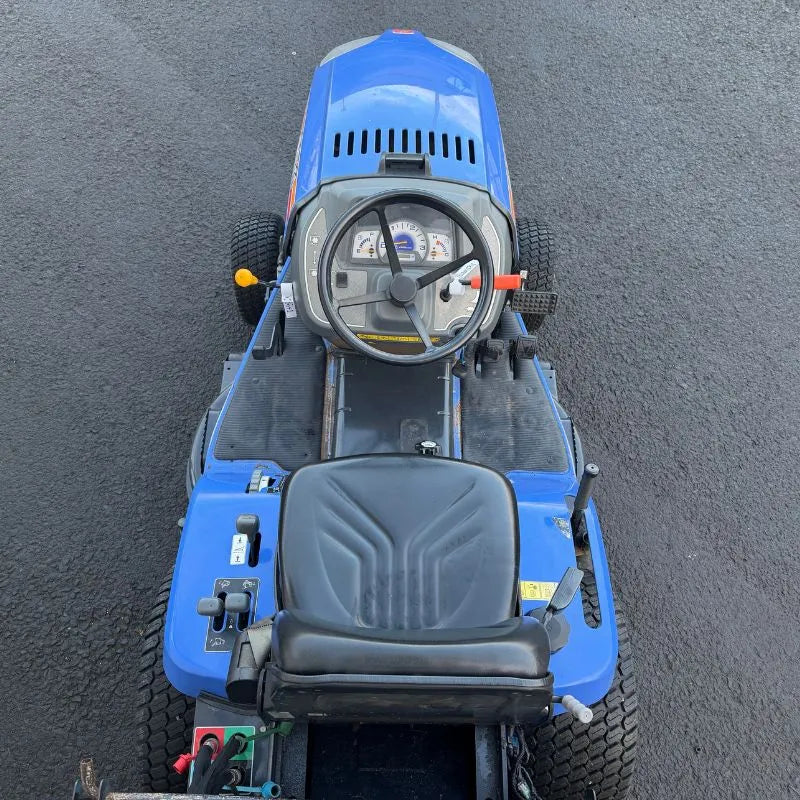 Second Hand ISEKI SXG323 High Tip Lawnmower