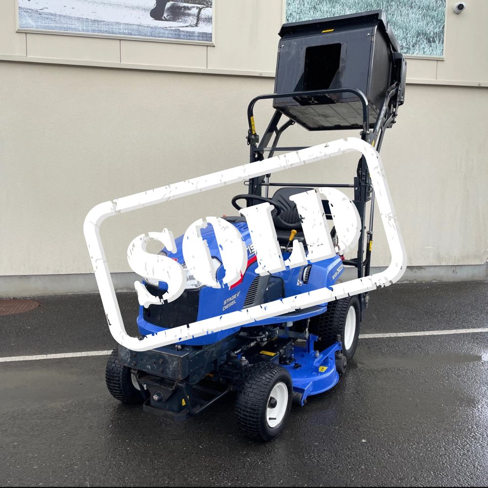 Second Hand ISEKI SXG323 High Tip Lawnmower